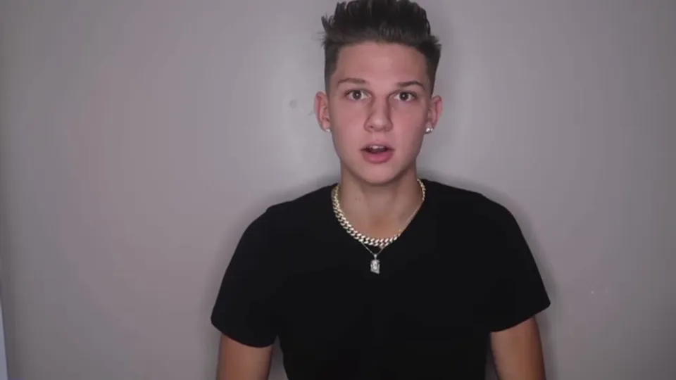 “My boxers were wet, bro” - ThisVid.com