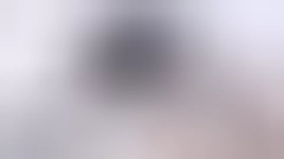Mylf - sexy MILF erwischte geilen Hengst an ihren Unterwäsche und ließ ihn sie befriedigen, weil sie frech war