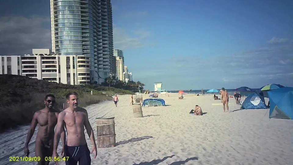 Naked and hard on the beach - ThisVid.com