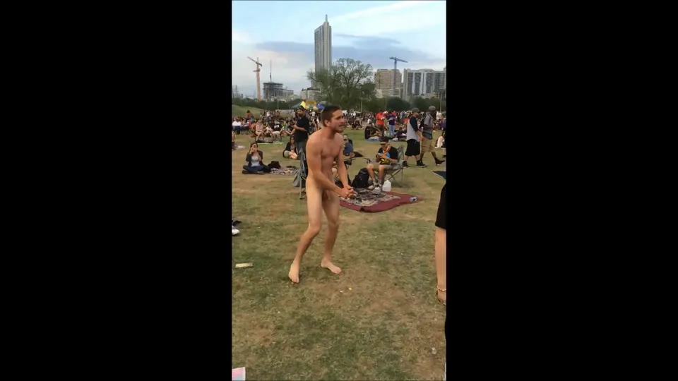 Naked Guy Streaker Reggae Fest 2014 ATX FULL VERSION