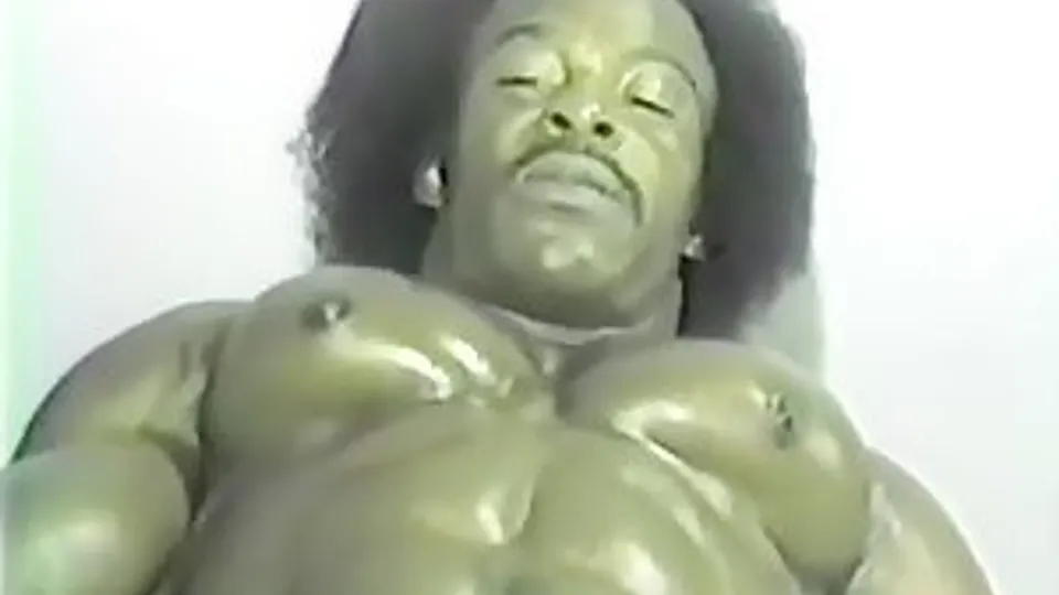 Naked Muscle Flex and Jerkoff
