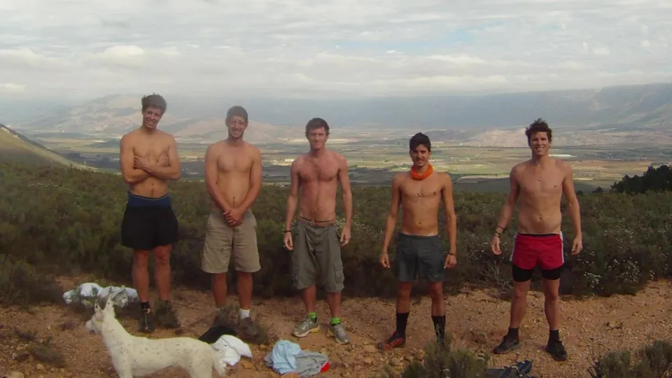 Naked run down mountain (higher quality) - ThisVid.com