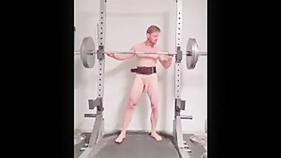 Muscle Men Strip & Play