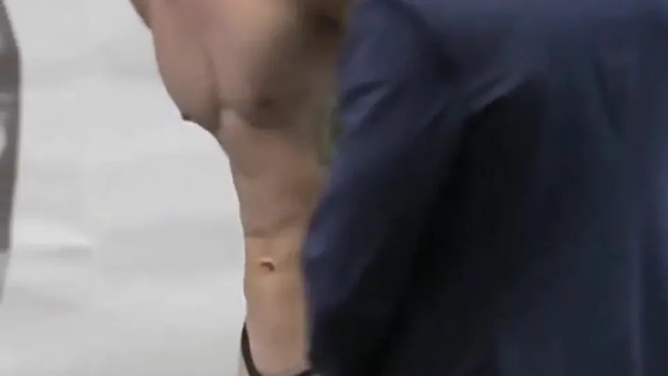 Natural physique (no nude)