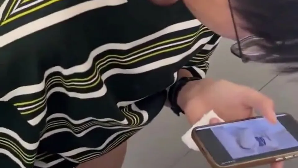 Nerdy chinese boy cumming on the stall door