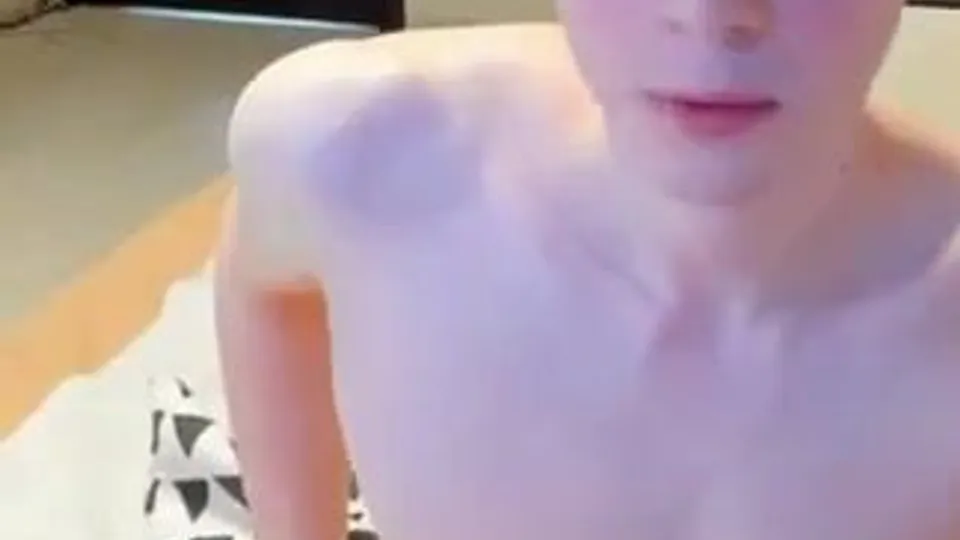 Nerdy twink shows his smooth hole