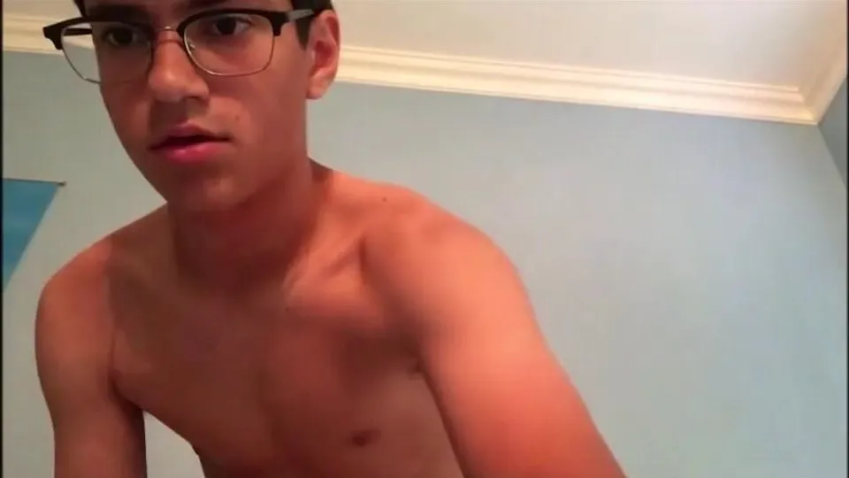 Nerdy Twink Striptease & Cumshot