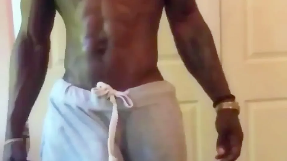 NEW Julio Gomez Private Vids No 3: Focus on the giant.