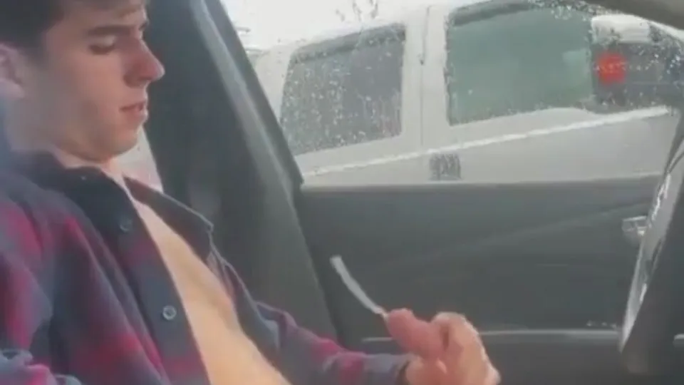 Nice cum shot - video 6 - ThisVid.com