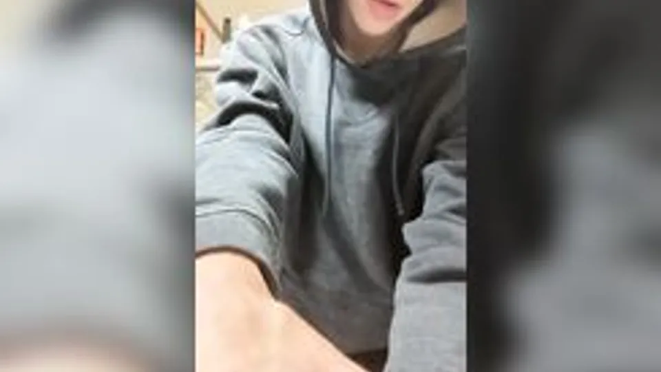 少男脫衣舞與手淫