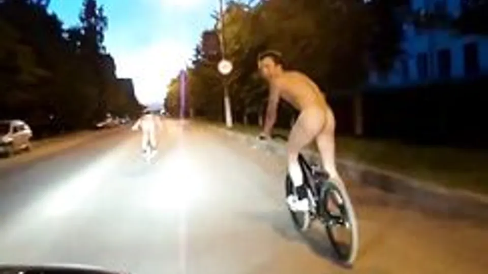 Night Skilar's Cycling Naked Gay Boys Porn