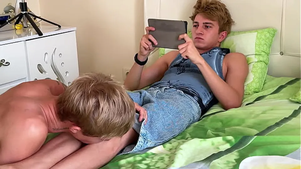 No50 Part 1 Cute Guy Sucks Step Brother's Big Cock
