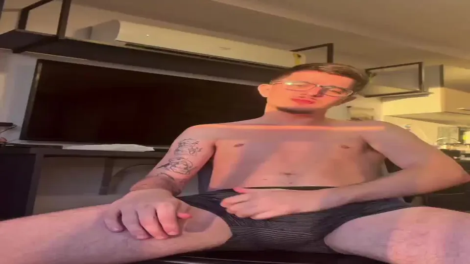 Novinscdot Nude Leaks Gay Porn, Solo Satisfaction, Nerdy Cute Bottom, Cock Sucking And Dick Riding (2).mp4