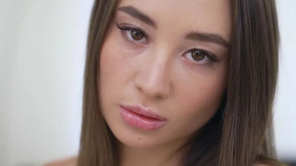 NRX Studio - Leo CasanovaPretty Mary - Beautiful Asian girl and Italian Fat Cock ! First time 