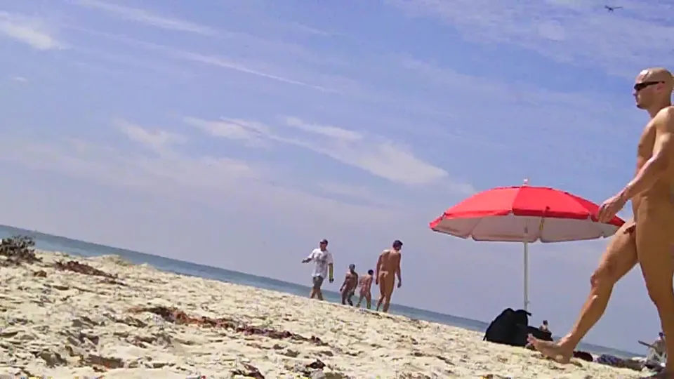 Nude beach 3 - ThisVid.com