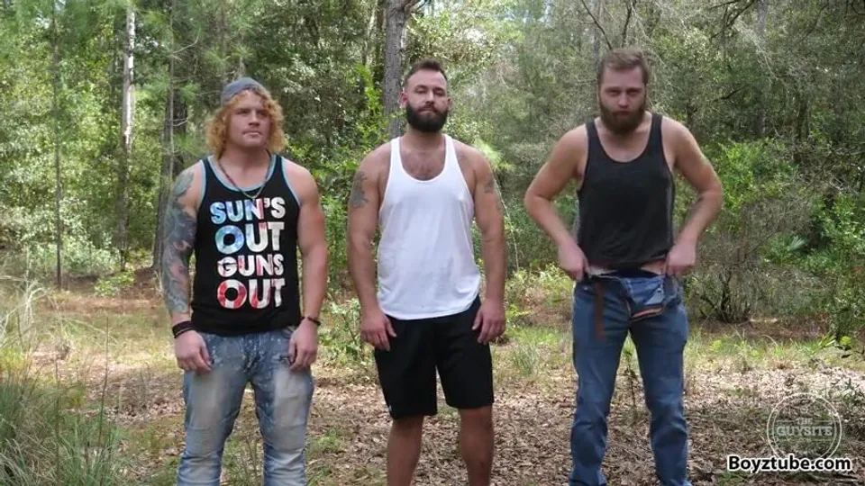 Nude in the woods - video 4 - ThisVid.com