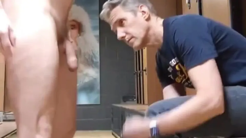 Nudist gets daddy attention in locker room - ThisVid.com