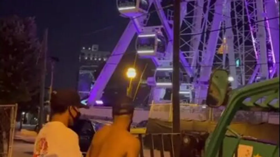 Nycsexcapade amusement part fuck part 2 - ThisVid.com