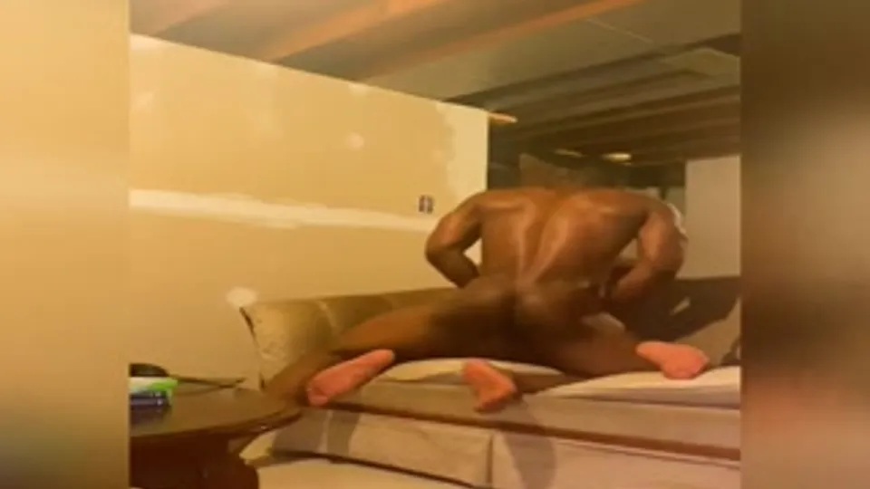 OberonTheUnforgiving (Oberon) Sexy Amazing Hot Strong Physique Muscular Black Top Fucks Bottoms (4)