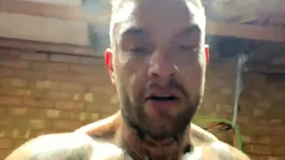 Andy Lee's Intimate Masturbation Session