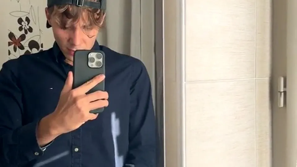 OF - BarberTom6 161.mp4