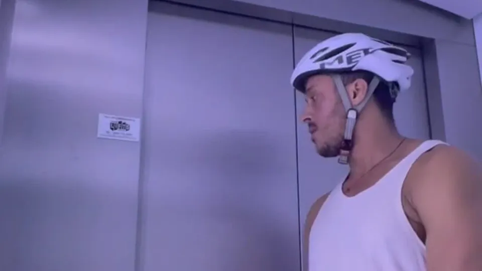 Diego Barros in Intimate Solo