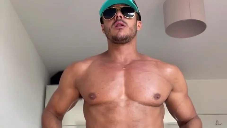 Diego Barros' Intense Masturbation Session