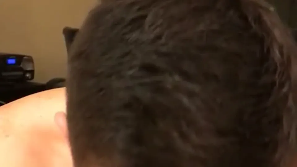 ثريويس حار مع غريفين بارووز