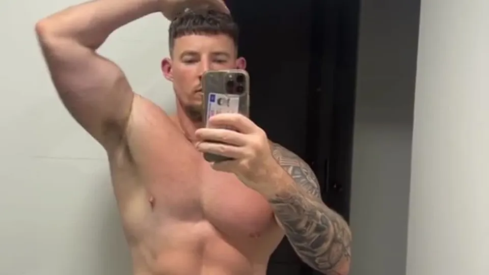Daddy's Flexing Show