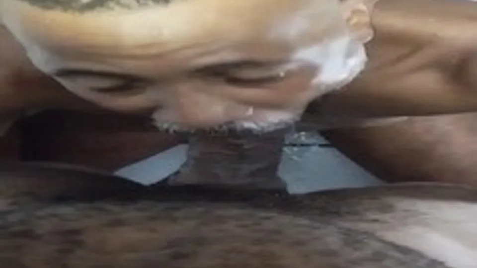 Old cocksucker chows down on hairy latino daddy cock - ThisVid.com