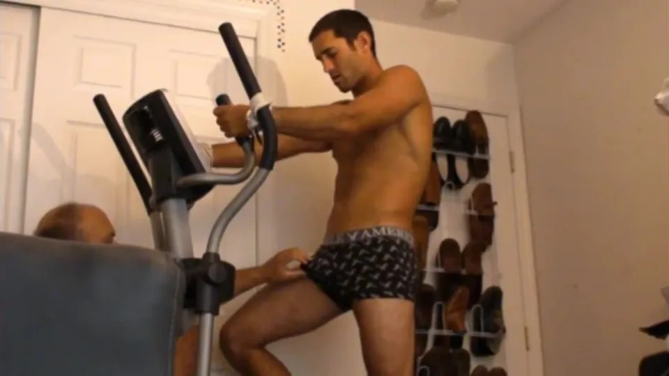 Old fag sucks str8 fit jock cum - ThisVid.com