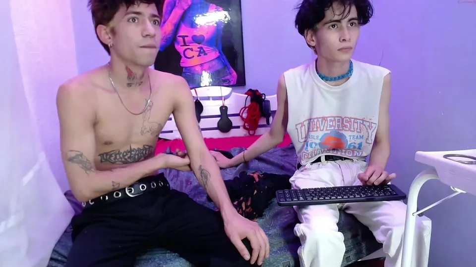 Online fuck lads - ThisVid.com