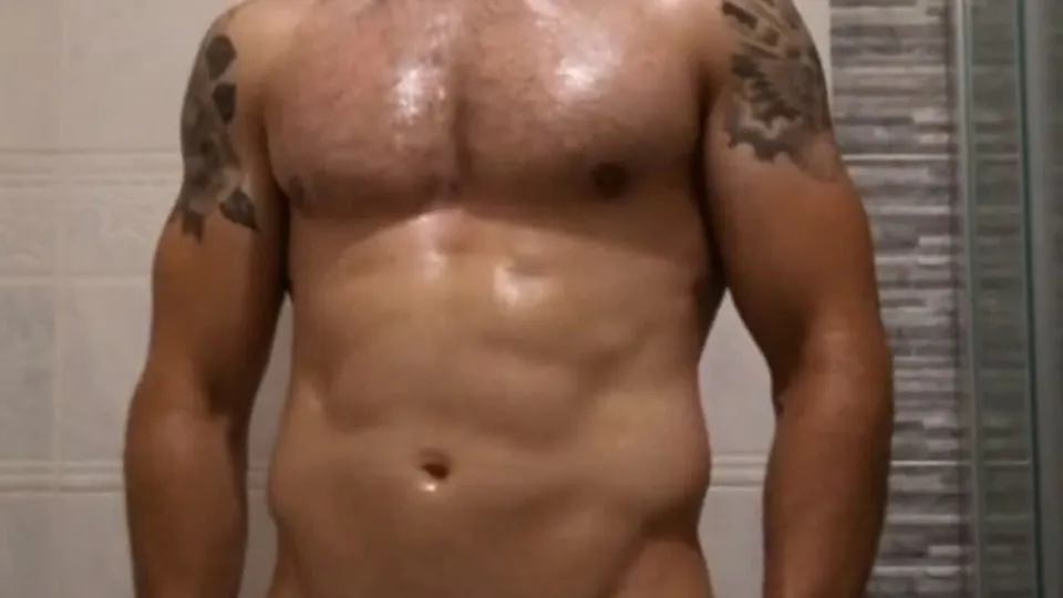 La masturbazione intima di Adam Coussins