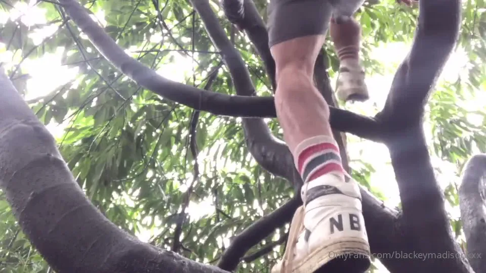 Blakey Madison in Intimate Solo Play