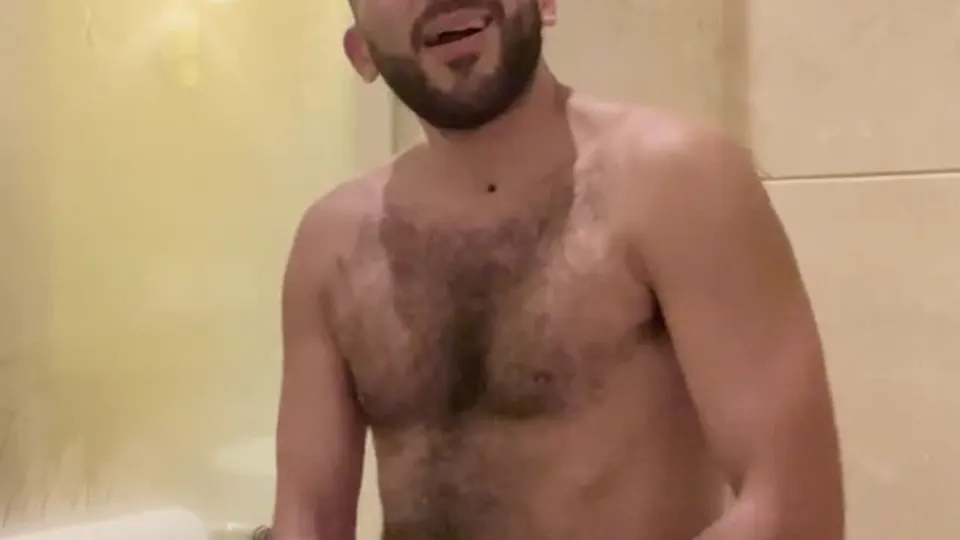 BulgingAngel's Anal Adventure