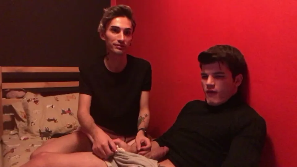 Kurtdovmeli's Intimate Encounter