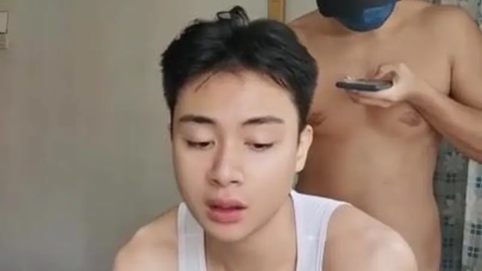 MrOuch's Intimate Solo Session