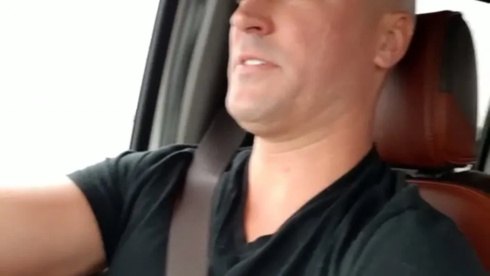 Seanlawless: Fast & Intimate