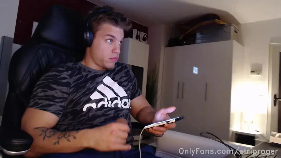 Striproger's Solo Tease