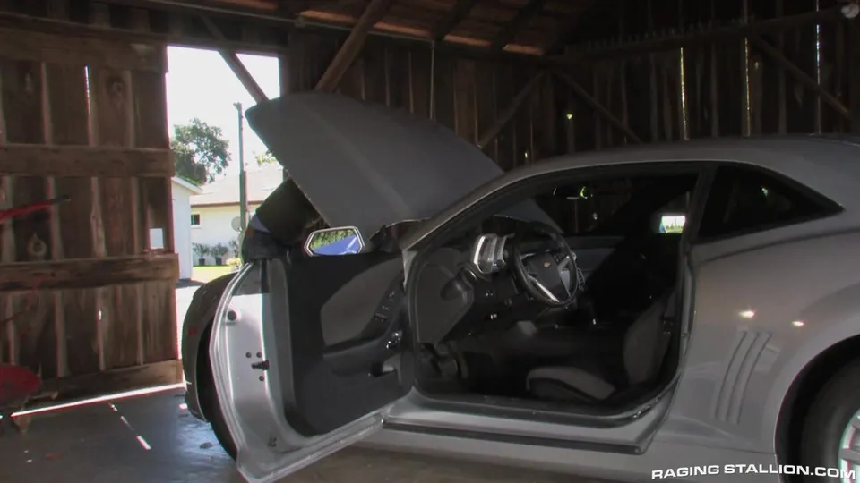 Roadside Encounter: Christian Wilde & Jimmy Fanz