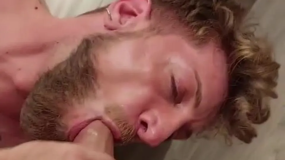 Oral worship for a nice uncut dick. - ThisVid.com