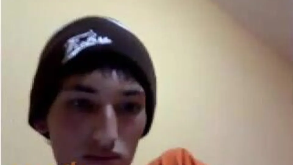 Orange T-Shirt Omegle Jerk