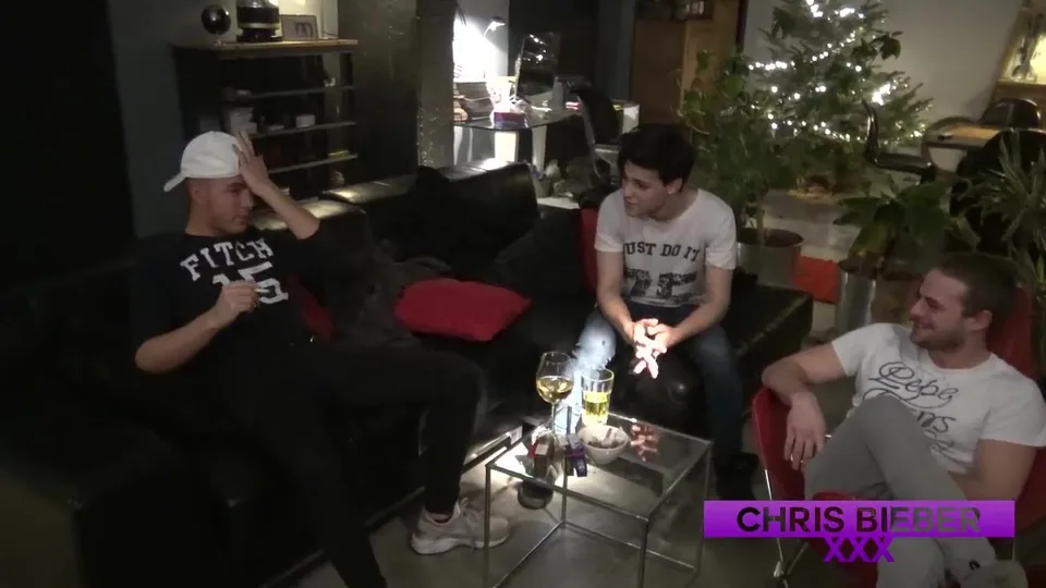 Orgy party organized by Chris Bieber