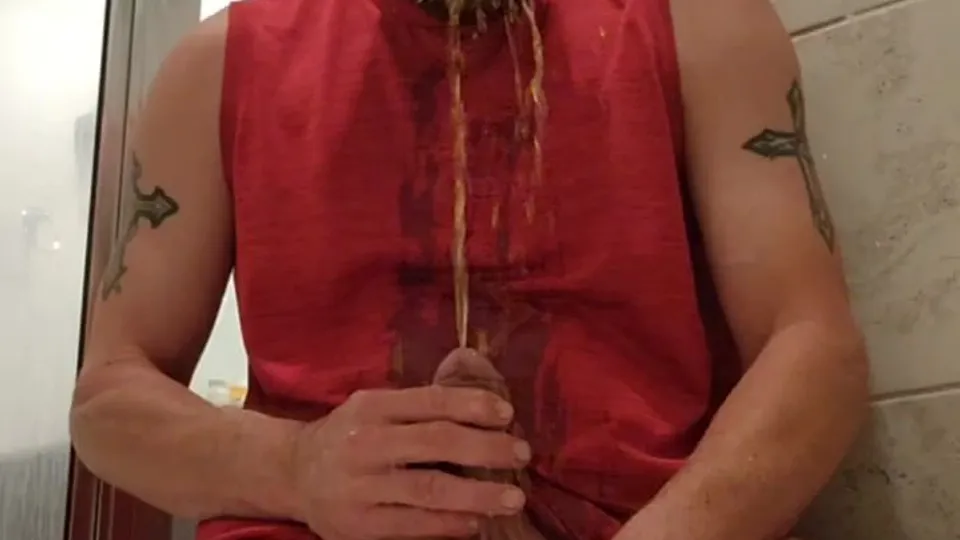 Otter faggot self piss while wearing a shirt - ThisVid.com