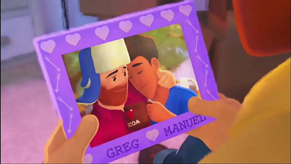 OUT (2020) - animated gay short IN SPANISH