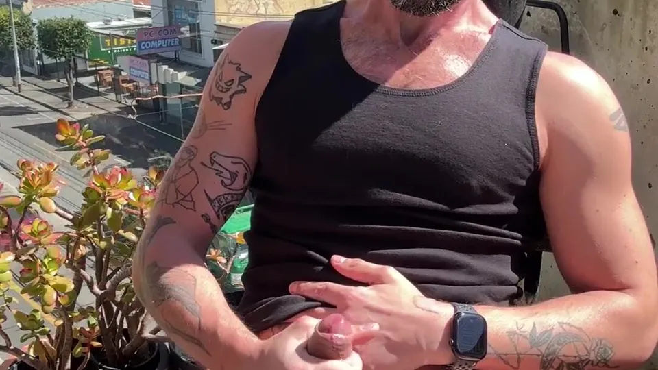 Outside jerk off - video 2 - ThisVid.com