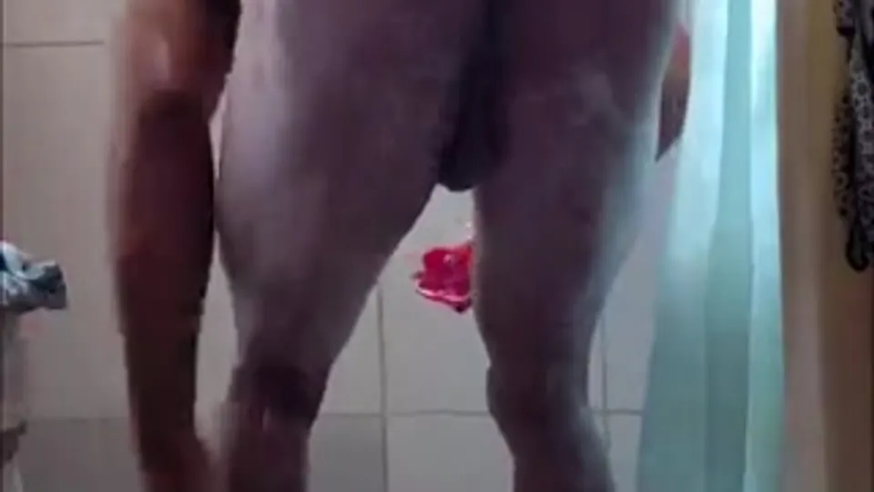 Noir se branle, masturbation solo