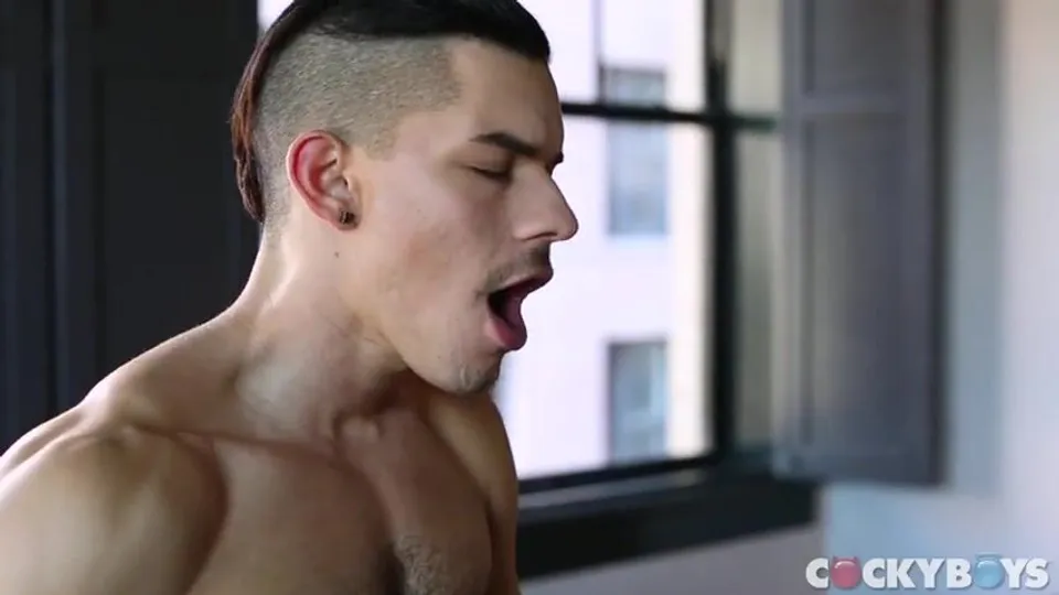 Calvin Banks & Ethan Slade: Passionate Gay Kamasutra