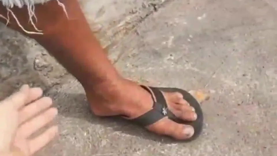 Paying straight tanned homeless man 1 - ThisVid.com