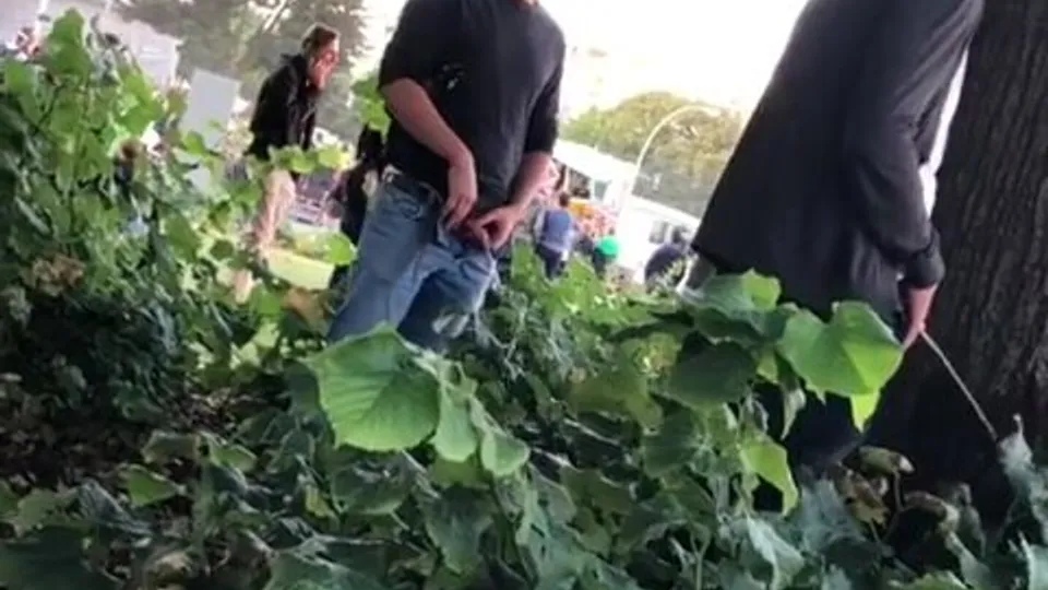 Peeing outdoor festival - ThisVid.com
